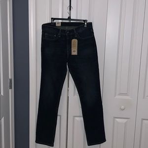 Dark Blue Levi’s 511 slim